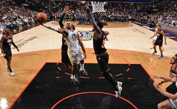 76人99-98险胜勇士 埃奇库姆补篮马克西封盖定胜局