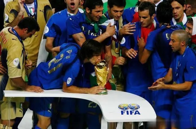 意大利队在2006年获得<a href=/zuqiubofang/shijiebei/ target=_blank class=infotextkey>世界杯</a>冠军